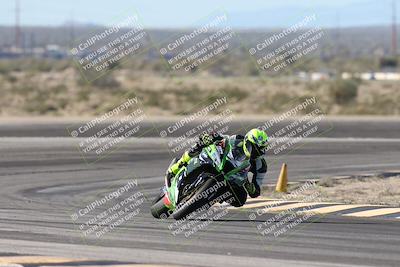 media/Jan-15-2026-Racers Edge (Thu) [[dfebeb70ab]]/3-B Group/Session 2 (Turn 11)/